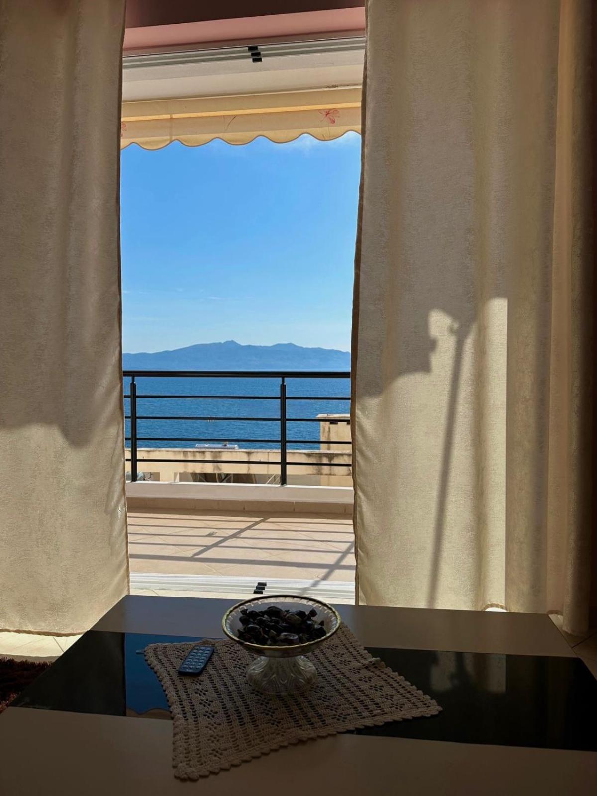 Esmeralda Apartaments Саранде Екстериор снимка