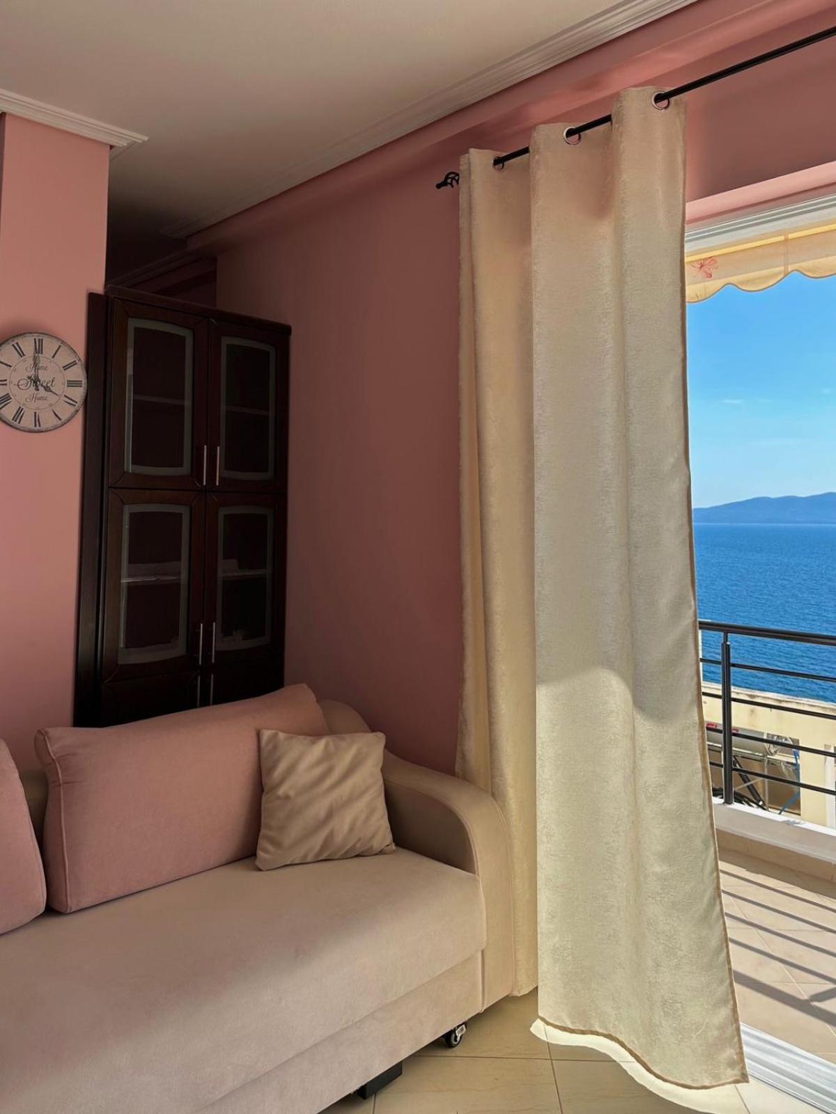 Esmeralda Apartaments Саранде Екстериор снимка