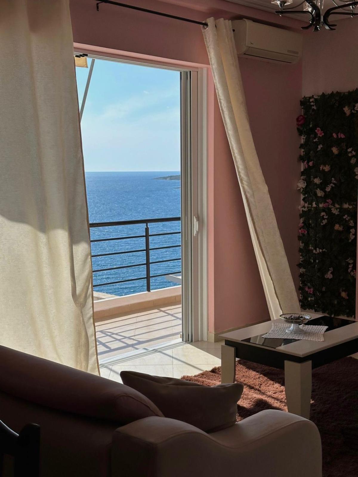Esmeralda Apartaments Саранде Екстериор снимка