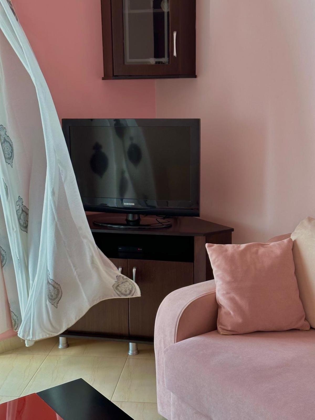 Esmeralda Apartaments Саранде Екстериор снимка