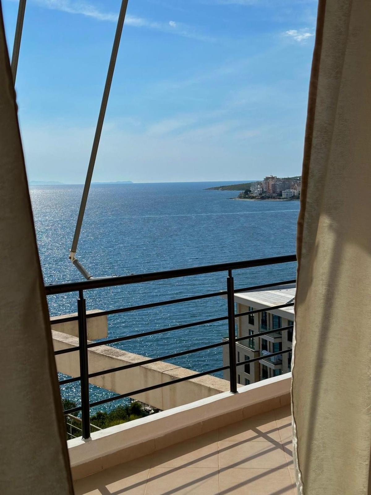 Esmeralda Apartaments Саранде Екстериор снимка