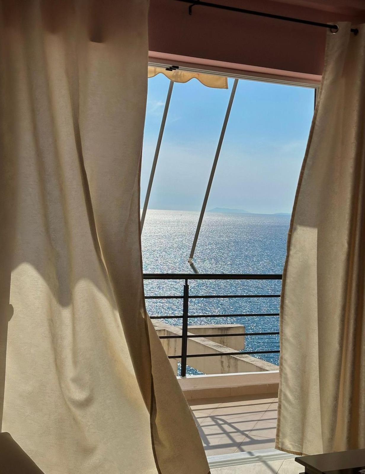 Esmeralda Apartaments Саранде Екстериор снимка