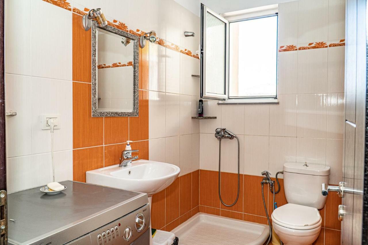 Esmeralda Apartaments Саранде Екстериор снимка